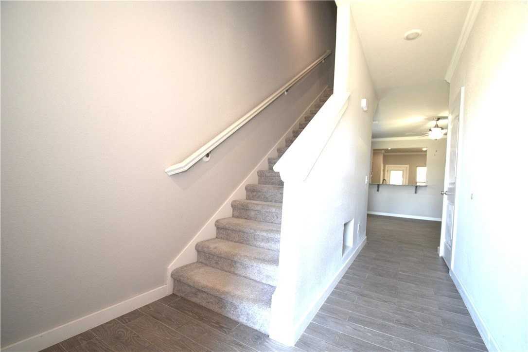 1520 Sandpiper St - Photo 2 of 16