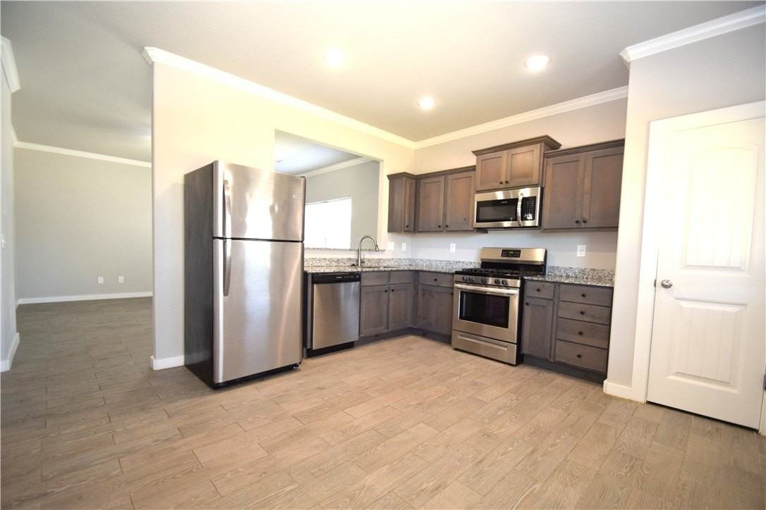 1520 Sandpiper St - Photo 5 of 16
