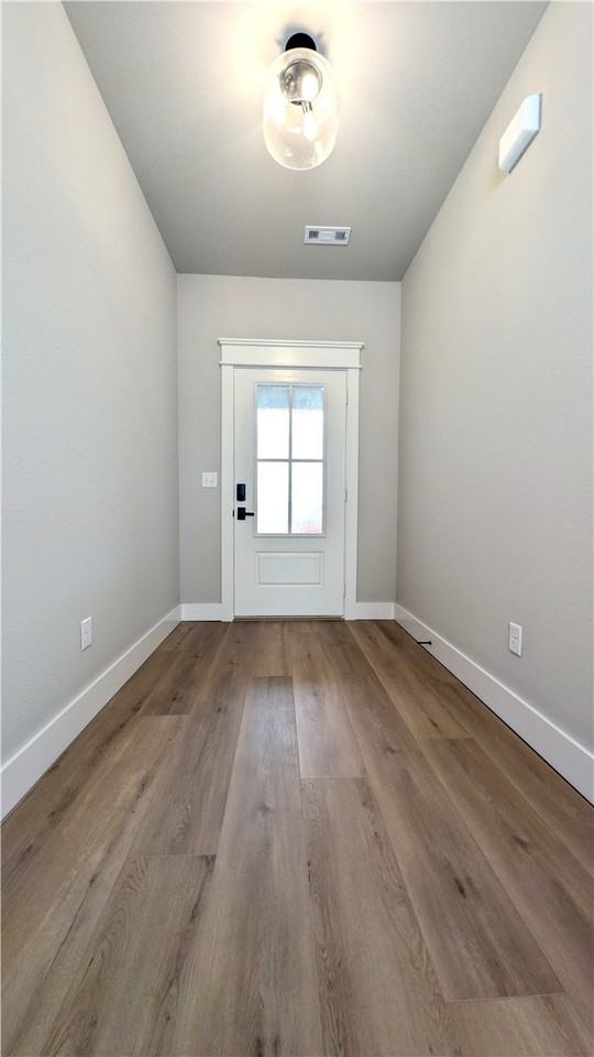 308 White Oak St - Photo 3 of 20