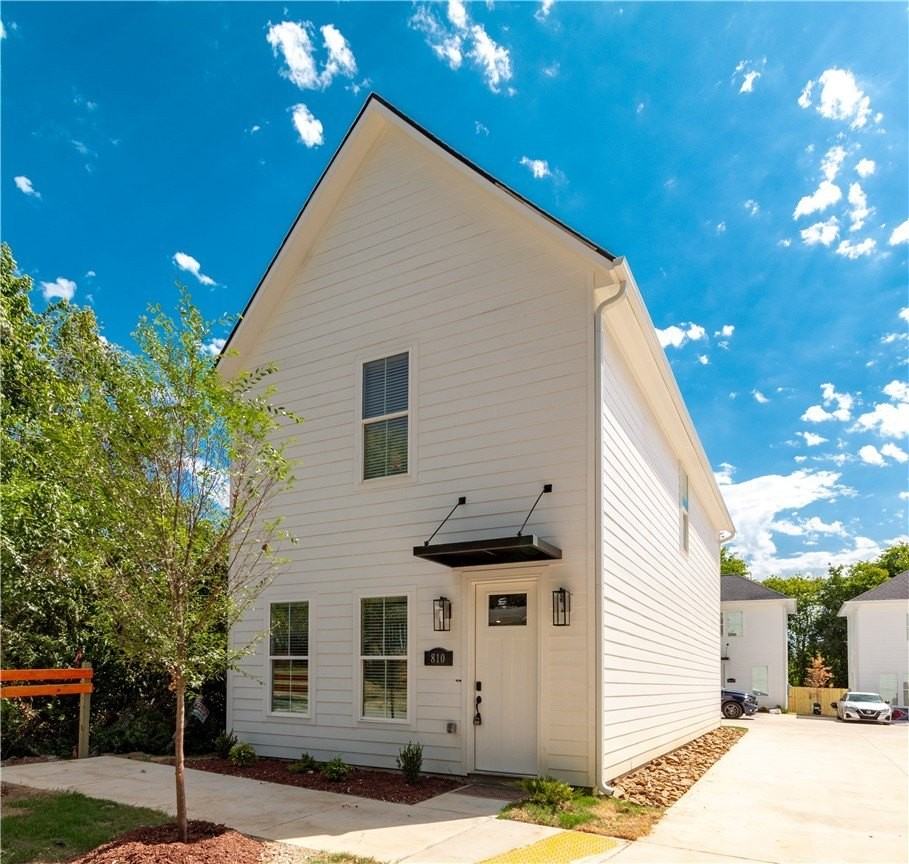 810 S Wood Ave - Photo 3 of 25