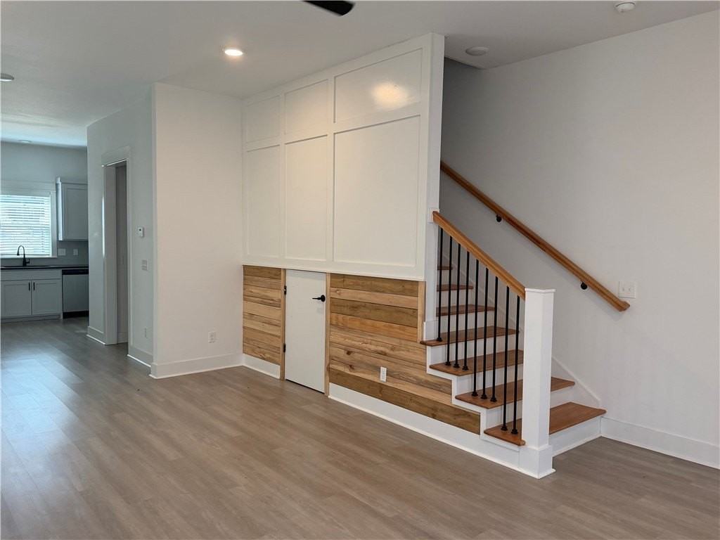 1349 S Duncan Ave - Photo 2 of 16