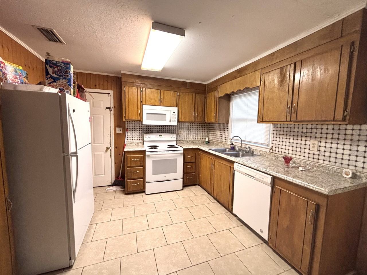 205 Price St #1 - Photo 2 of 8
