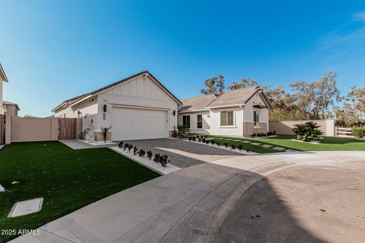 9303 E Ann Way - Photo 3 of 50