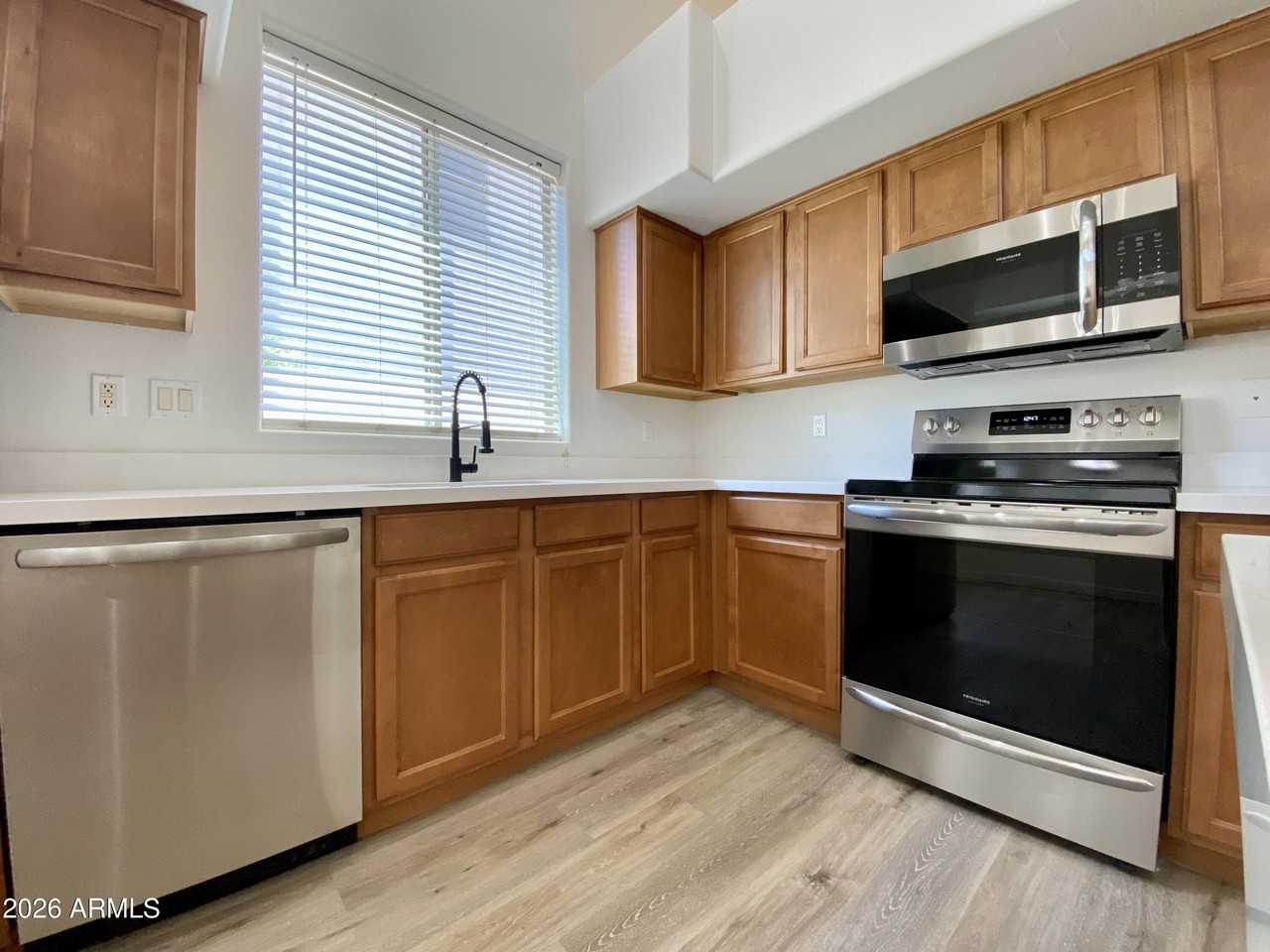 8777 W Hayward Ave - Photo 4 of 19