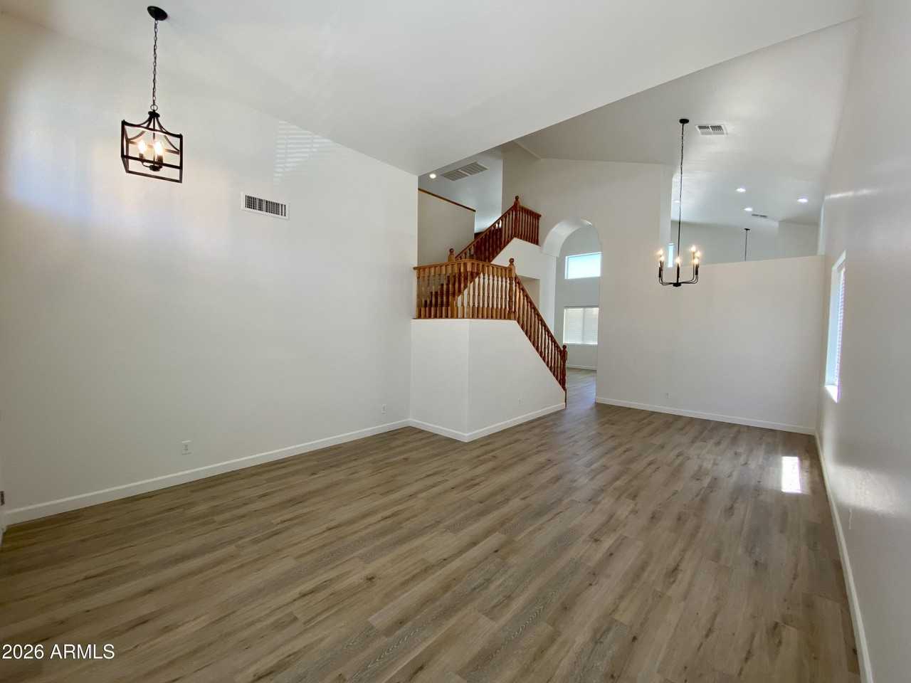8777 W Hayward Ave - Photo 7 of 19