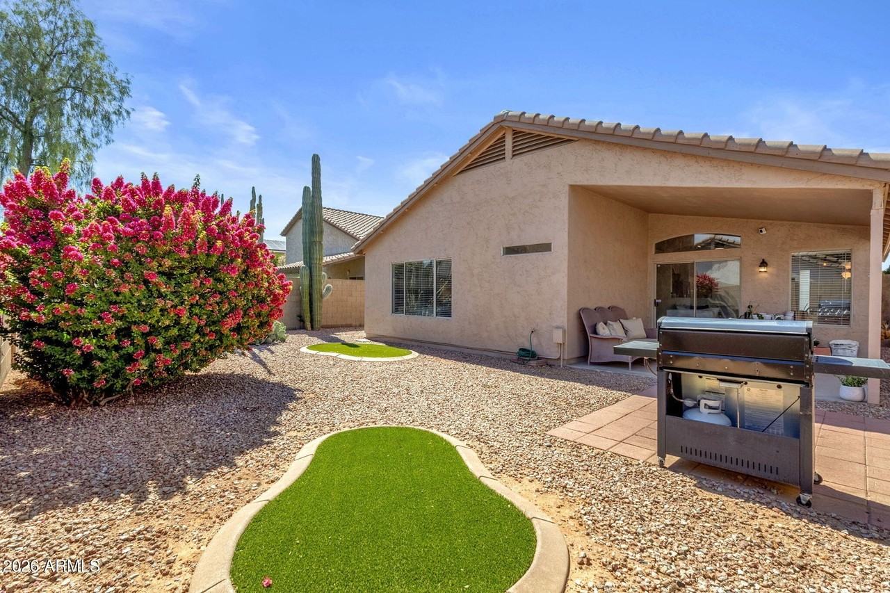 1216 W Pinon Ave - Photo 3 of 26