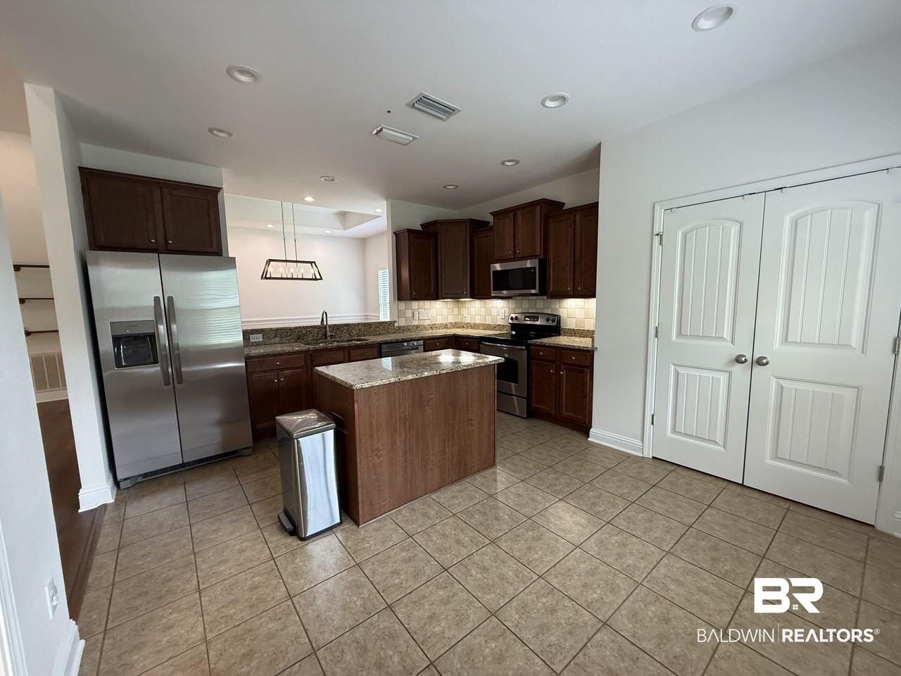 10510 Dunmore Dr - Photo 5 of 18