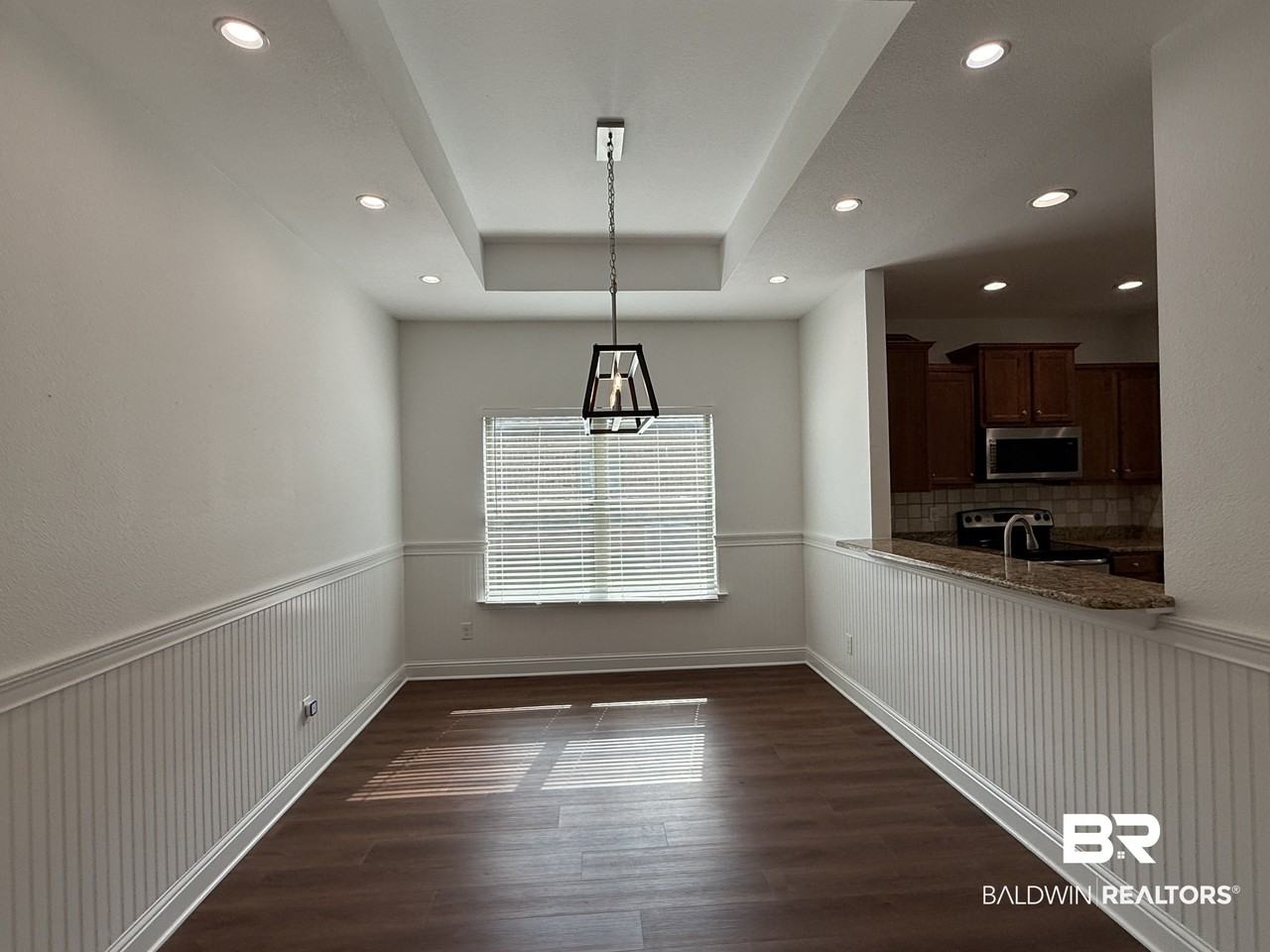 10510 Dunmore Dr - Photo 7 of 18
