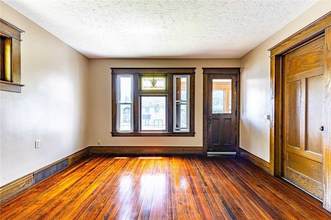 791 Norton St #3 - Photo 3 of 12