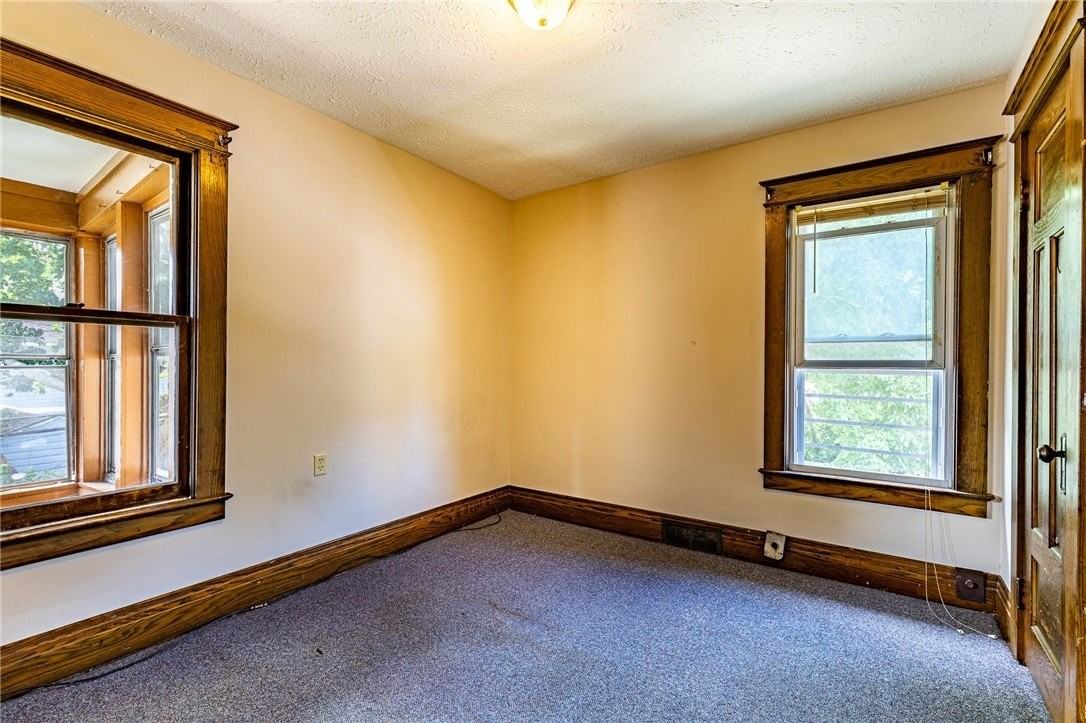 791 Norton St #3 - Photo 4 of 12