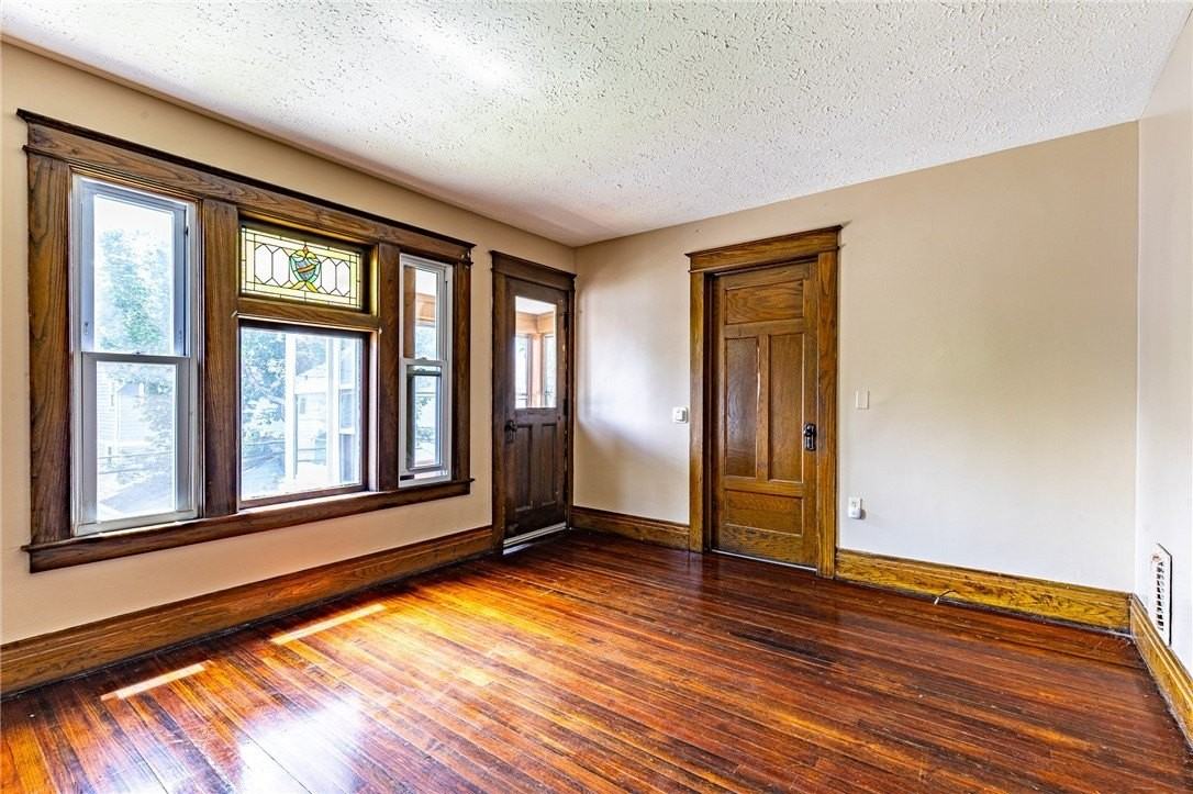 791 Norton St #3 - Photo 6 of 12