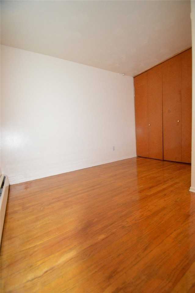 154 Park Ave #9 - Photo 4 of 7