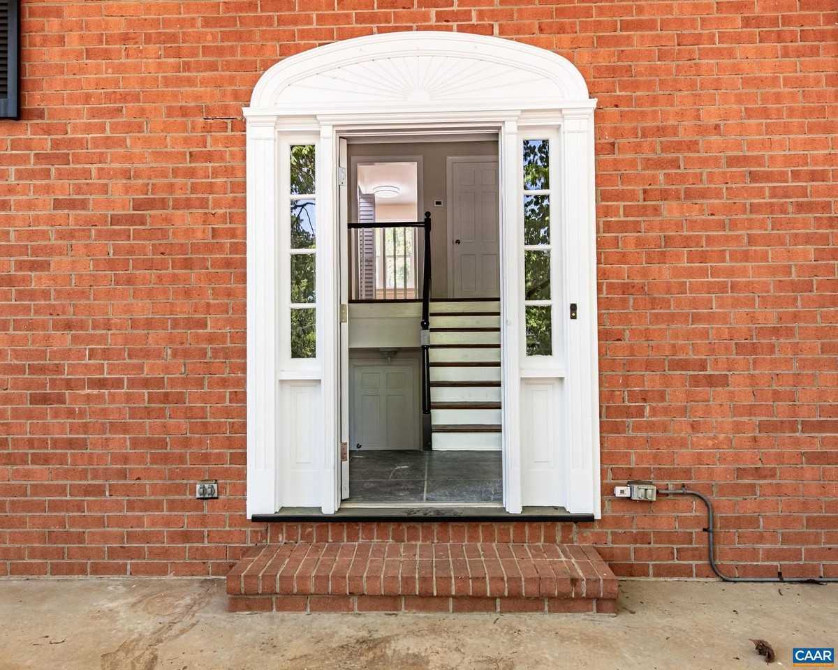337 Carrsbrook Dr - Photo 4 of 28