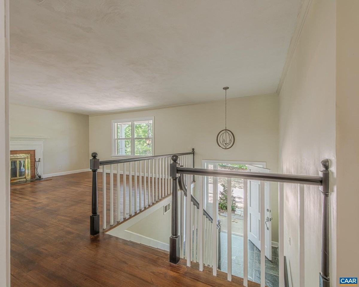 337 Carrsbrook Dr - Photo 6 of 28