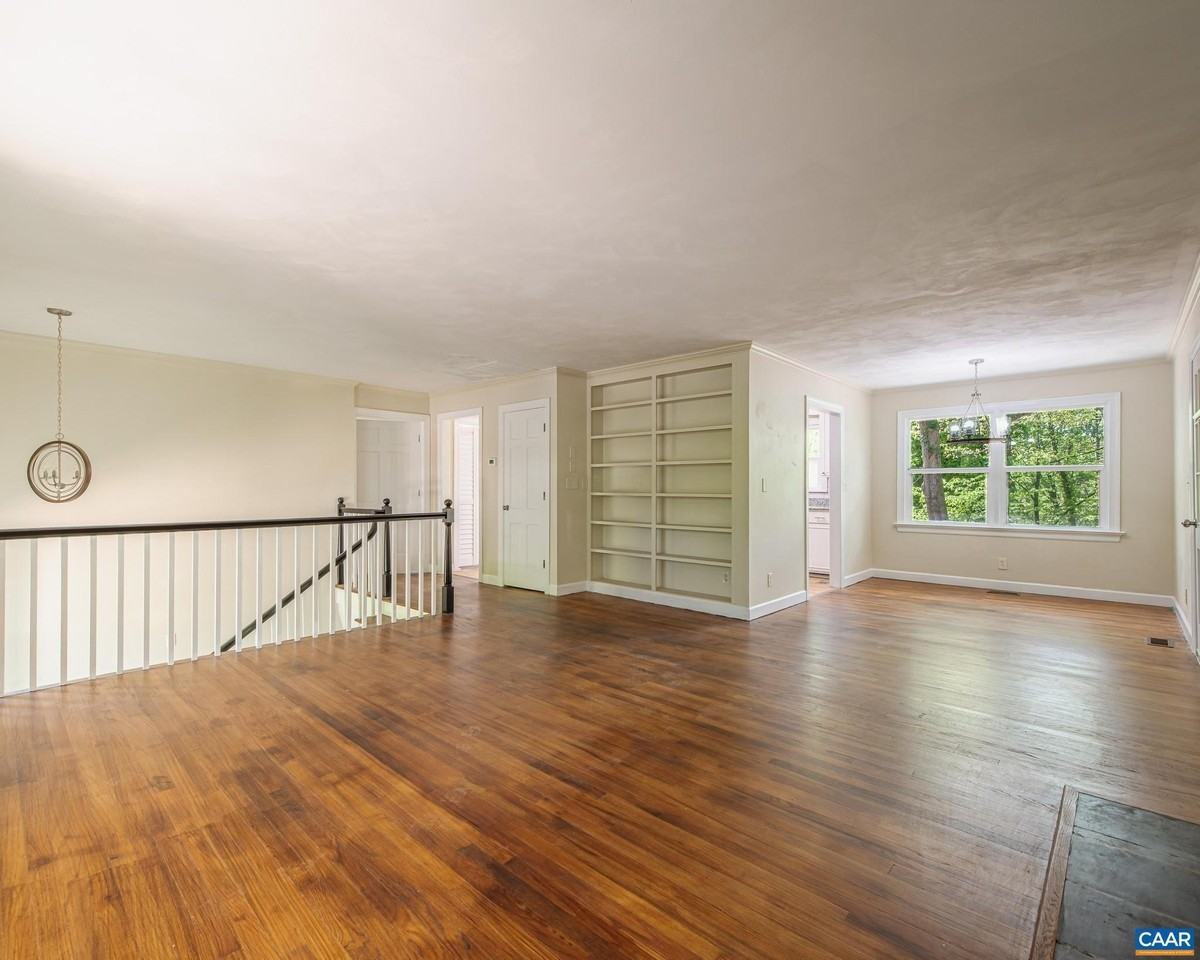 337 Carrsbrook Dr - Photo 7 of 28