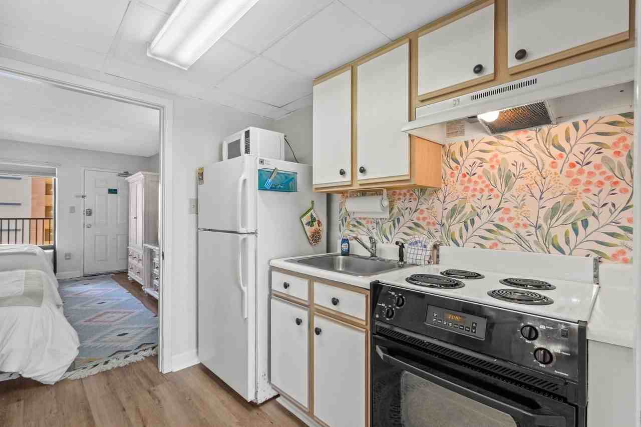 501 S Ocean Blvd #708 - Photo 4 of 8