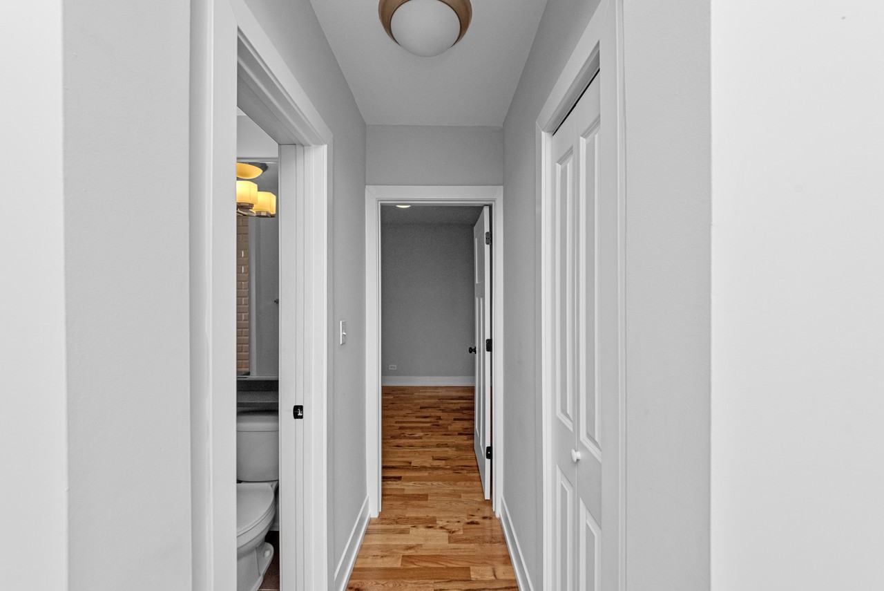 550 W Arlington Pl #410 - Photo 6 of 11
