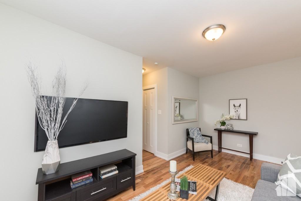 2900 N Mildred Ave #2914GN - Photo 2 of 11