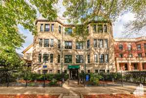 featured image of 4641 N Paulina St #107