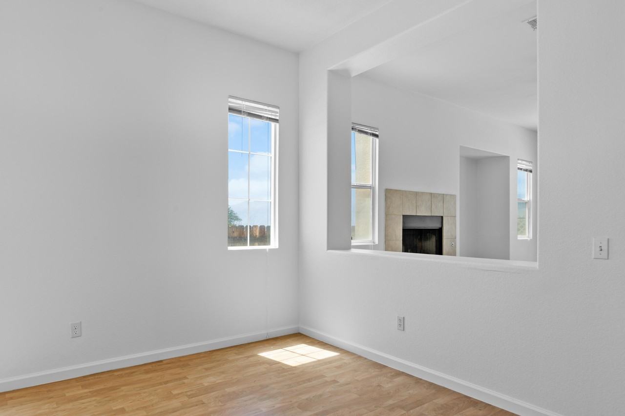 13897 Mountain Top Dr - Photo 4 of 44