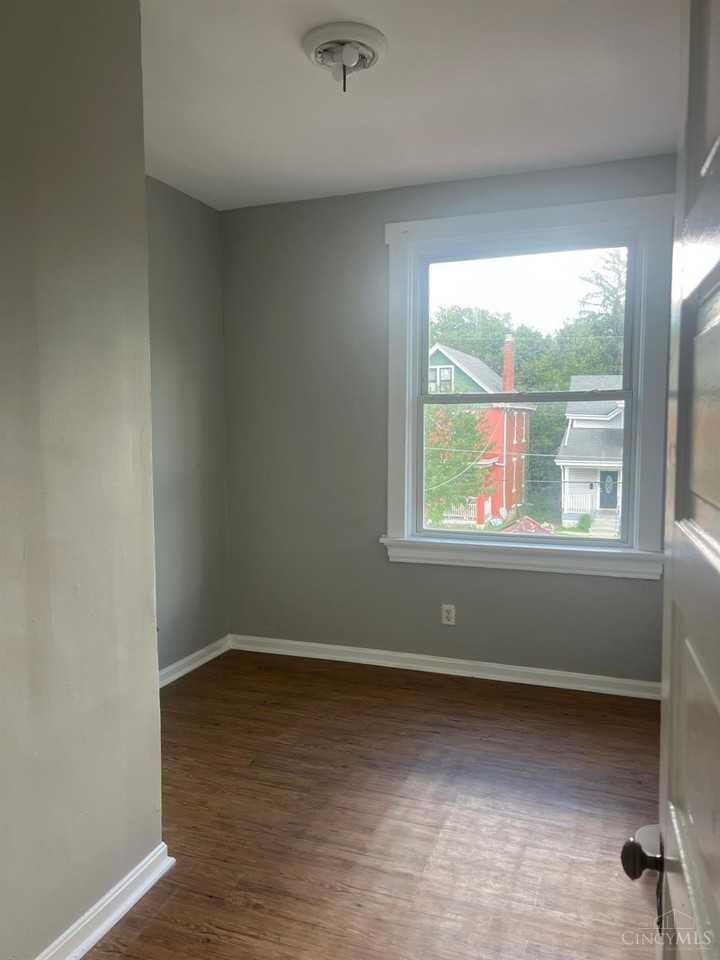 737 Wells St - Photo 7 of 12