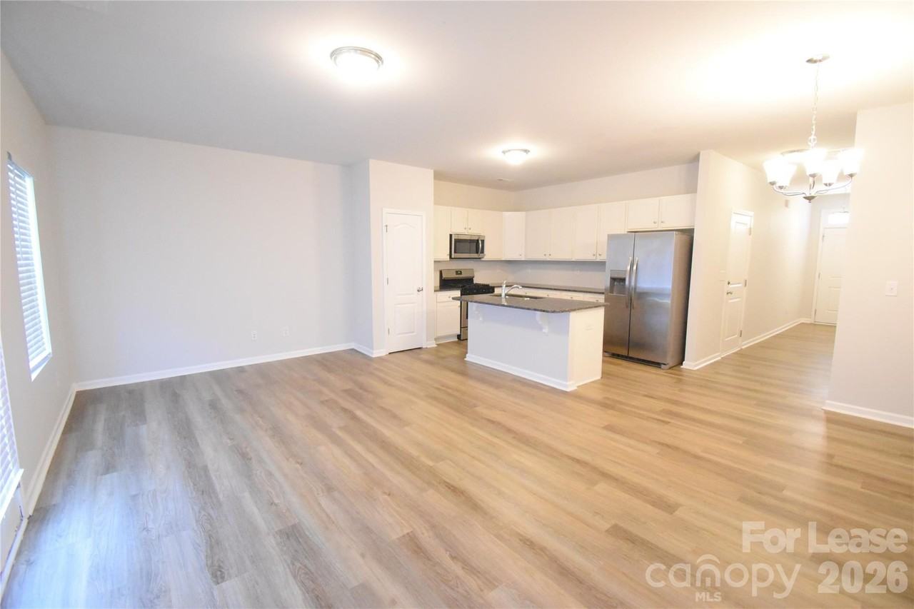 220 Briana Marie Way - Photo 7 of 30