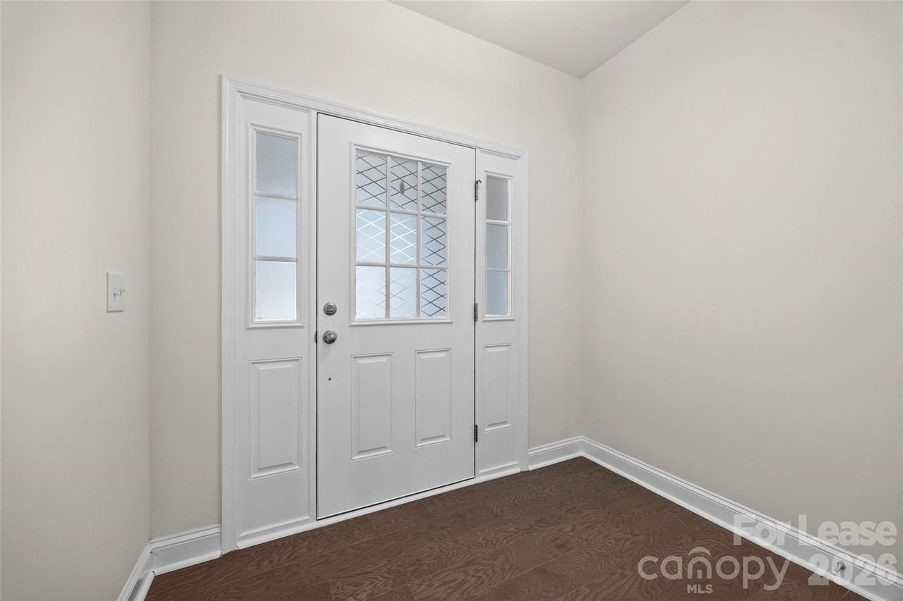 1245 Pebble Grove Dr - Photo 3 of 40