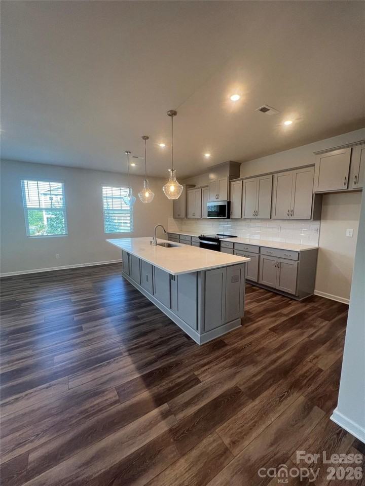 315 Grove Gate Ln - Photo 5 of 32