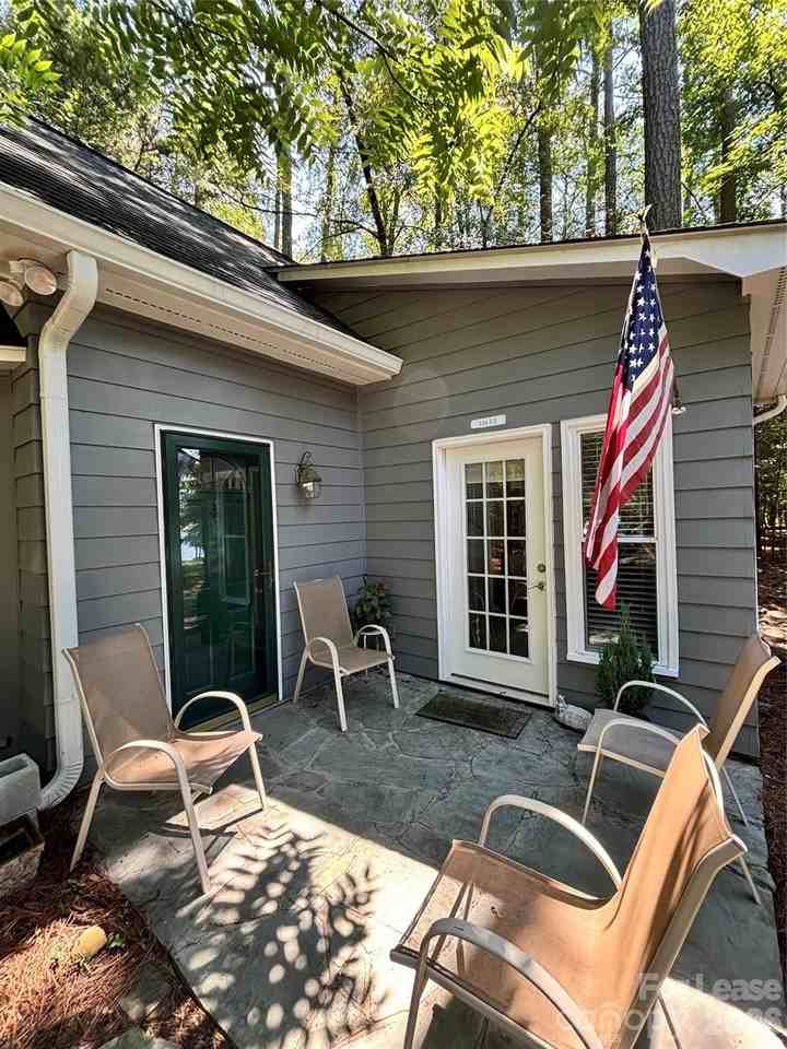 116 Laurel Hedge Ln - Photo 4 of 5