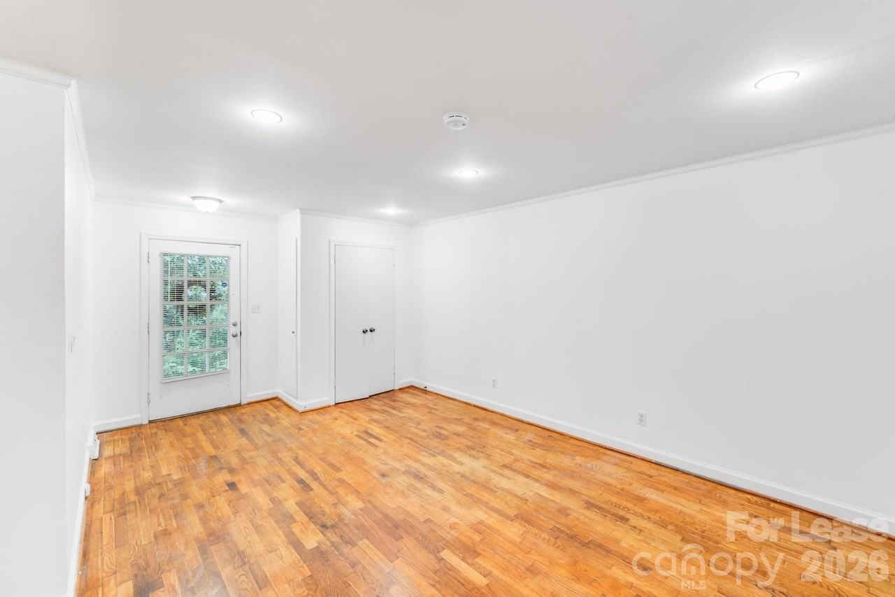 405 W Harvie Ave #B - Photo 7 of 18