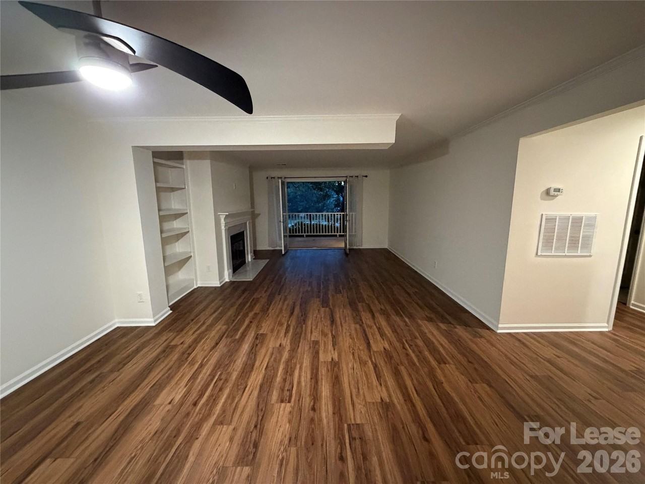 225 S Chase St - Photo 6 of 17