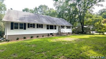 featured image of 1139 Brookside Dr