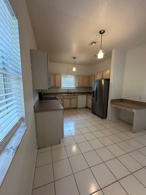 1731 Lavue Ave #1 - Photo 4 of 24