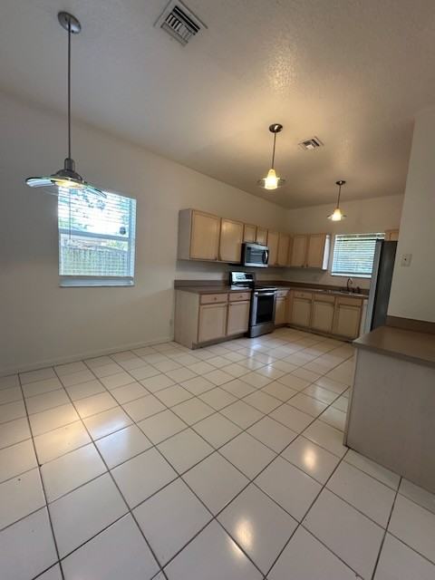 1731 Lavue Ave #1 - Photo 5 of 24