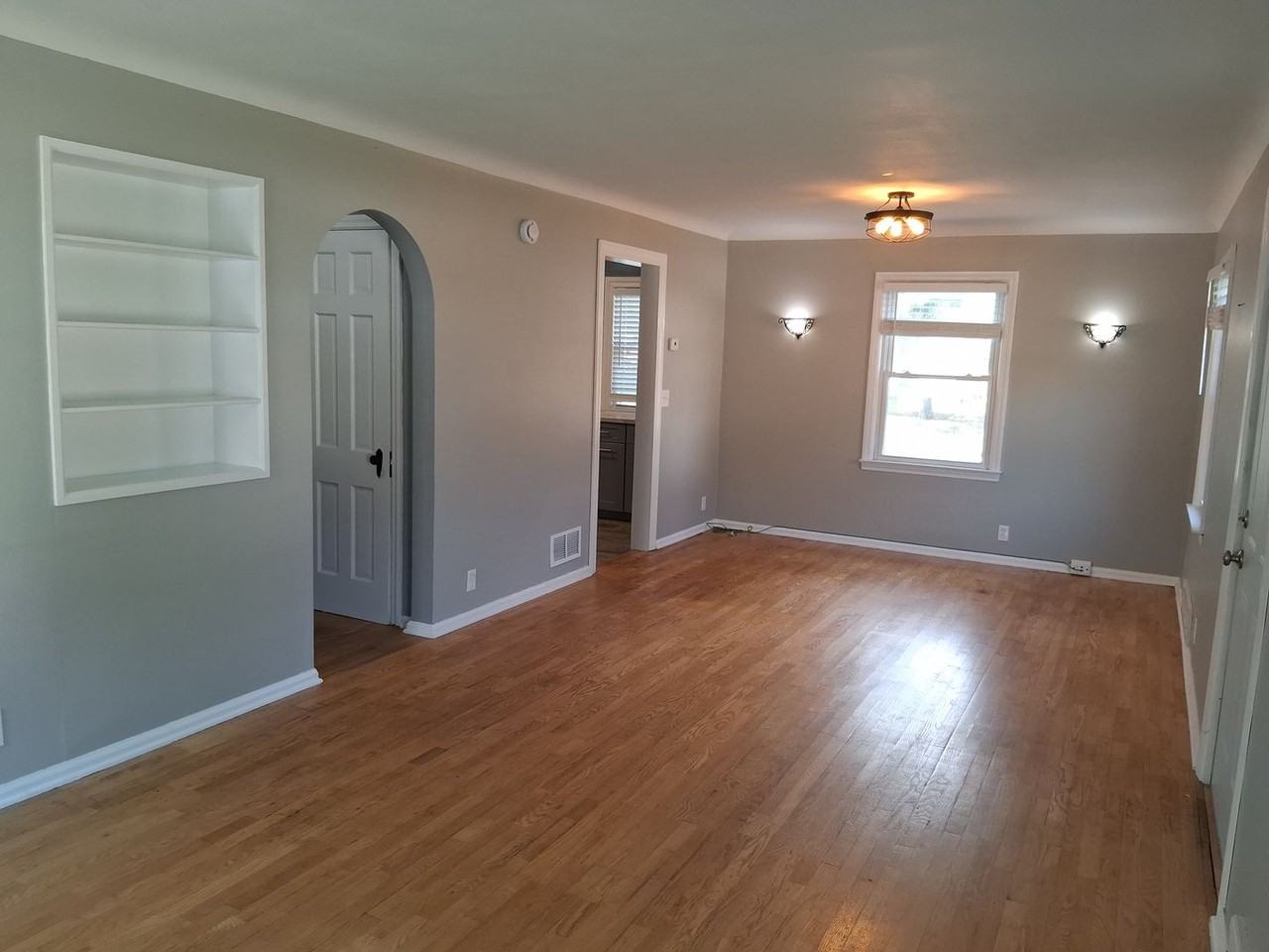 320 S Griffin St - Photo 4 of 27