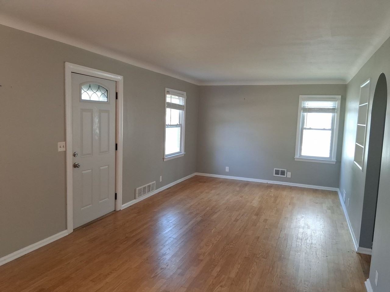 320 S Griffin St - Photo 5 of 27
