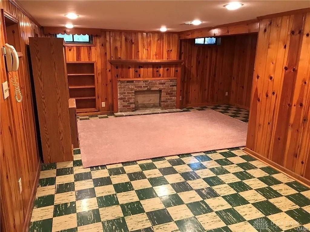 1121 Larriwood Ave - Photo 3 of 8