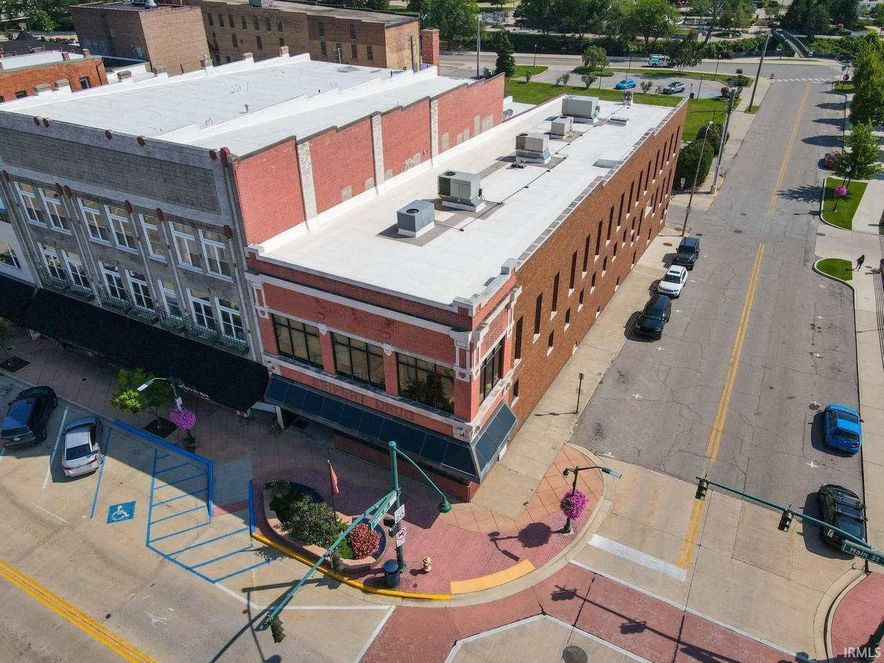 230 S Main St - Photo 2 of 20