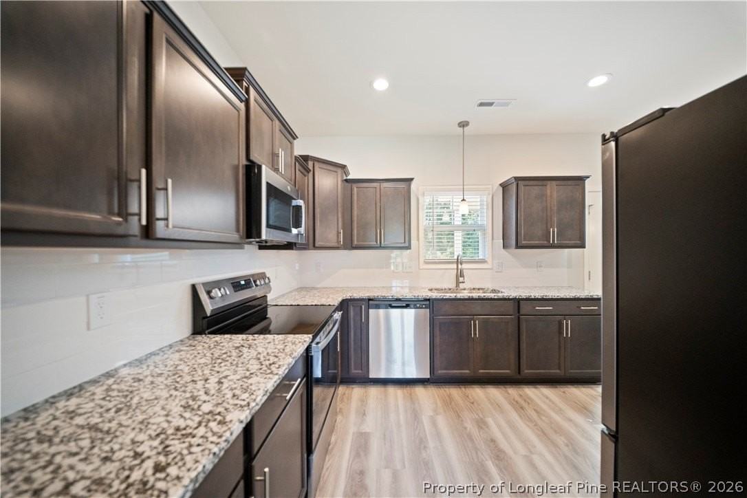 87 Onslow Ct - Photo 6 of 38