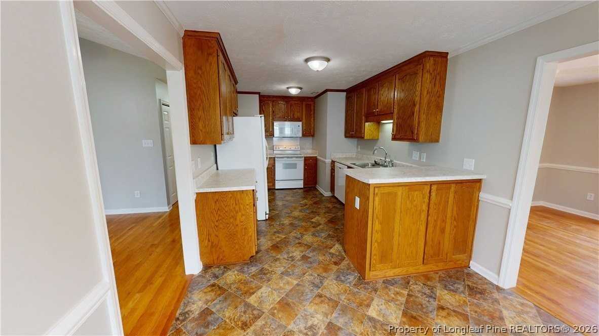 3004 Bolla Dr - Photo 5 of 26