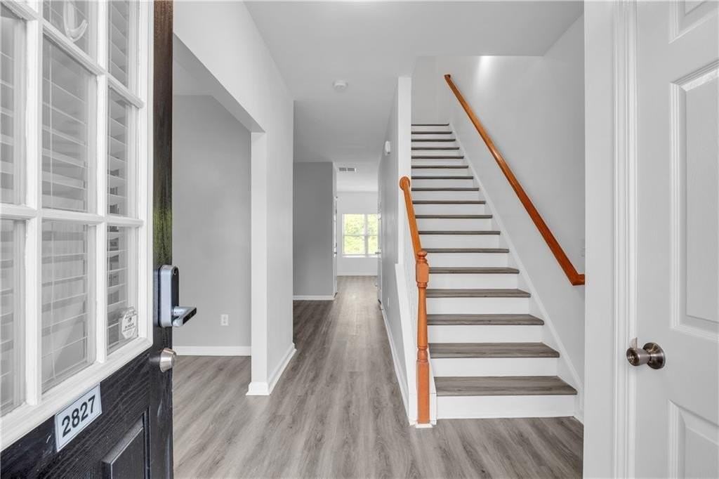 2827 Creek Bottom Ct - Photo 3 of 28