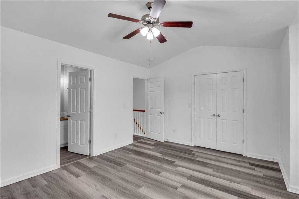 2827 Creek Bottom Ct - Photo 7 of 28