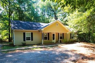 75 Robin Hood Rd - Photo 1 of 1