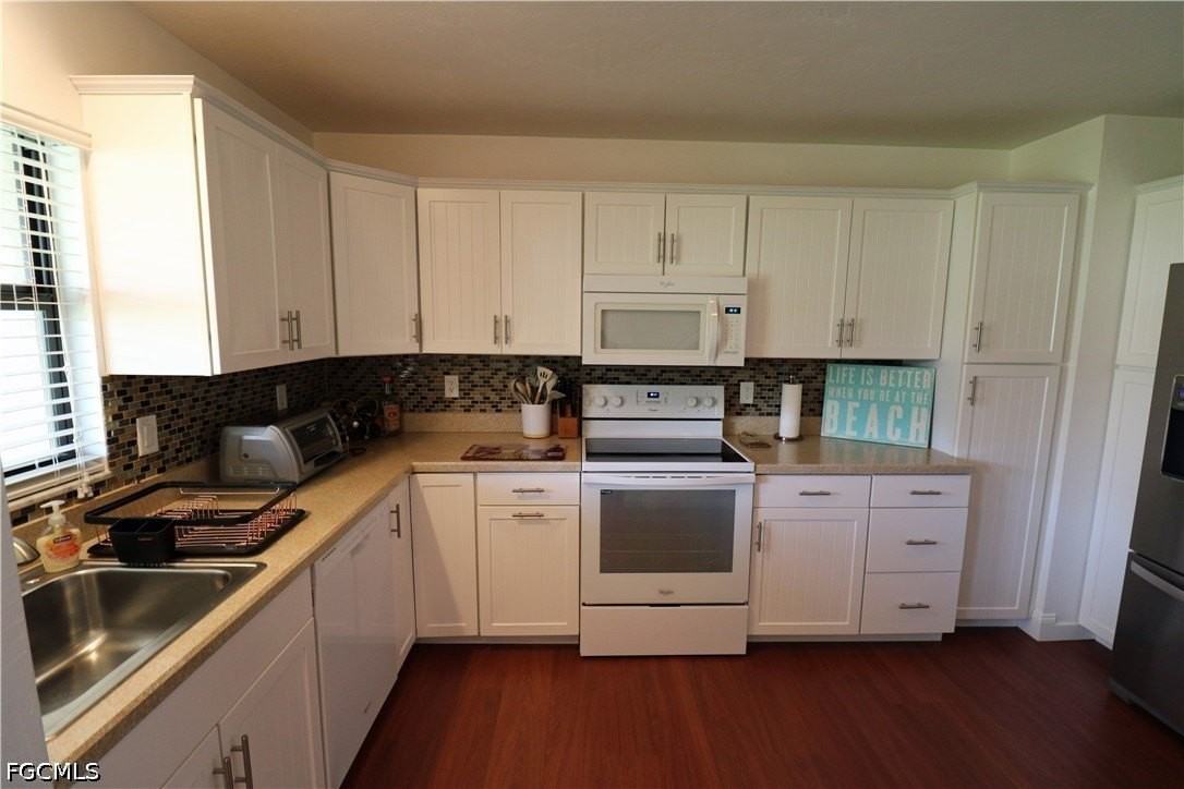 9639 Eaton Gardens Ln #2 - Photo 6 of 25