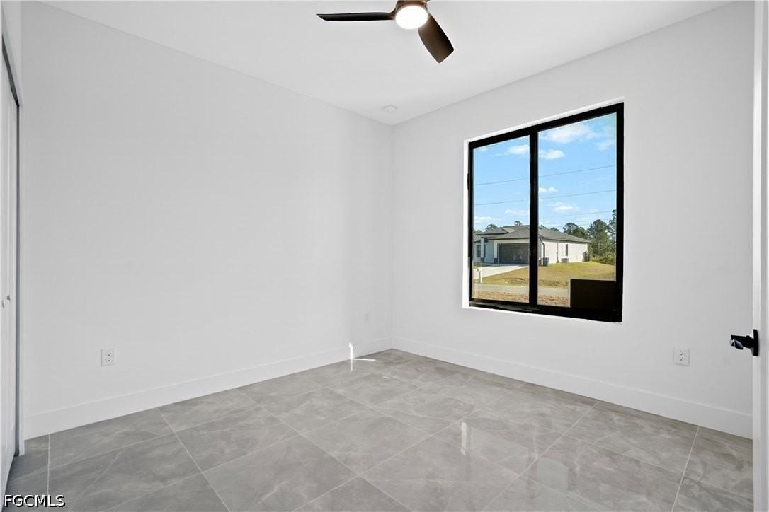 322 Loire Ave S - Photo 6 of 29