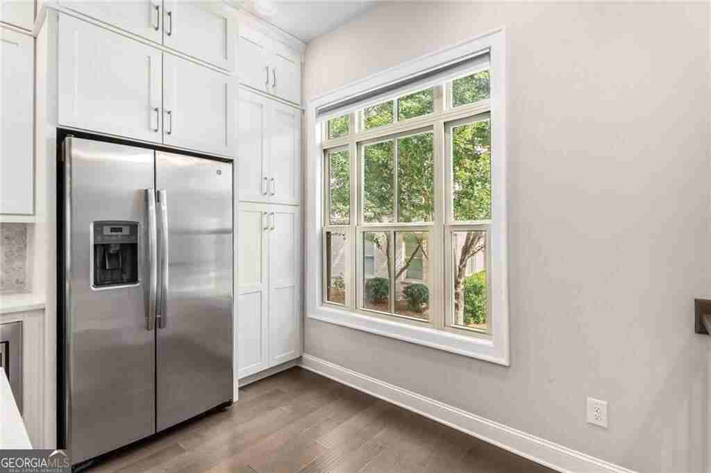 4312 Parkside Pl - Photo 4 of 28