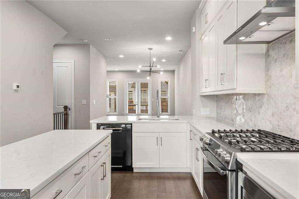 4312 Parkside Pl - Photo 6 of 28