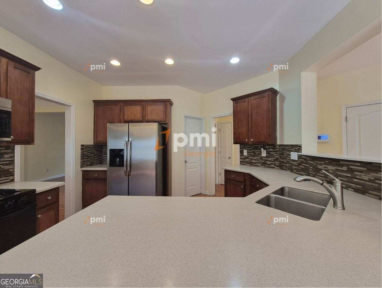 1560 Bramlett Hill Ln - Photo 4 of 25