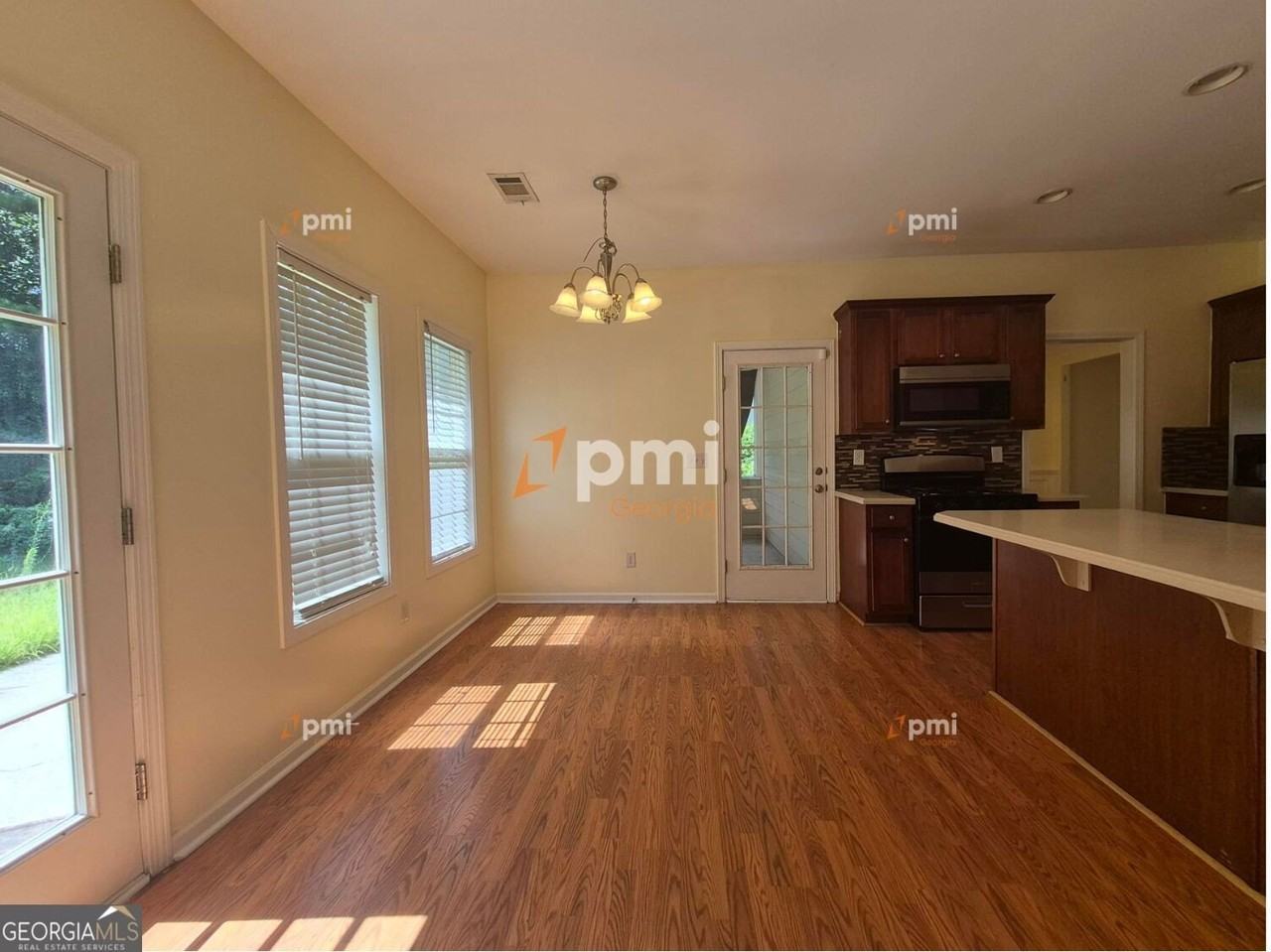 1560 Bramlett Hill Ln - Photo 5 of 25