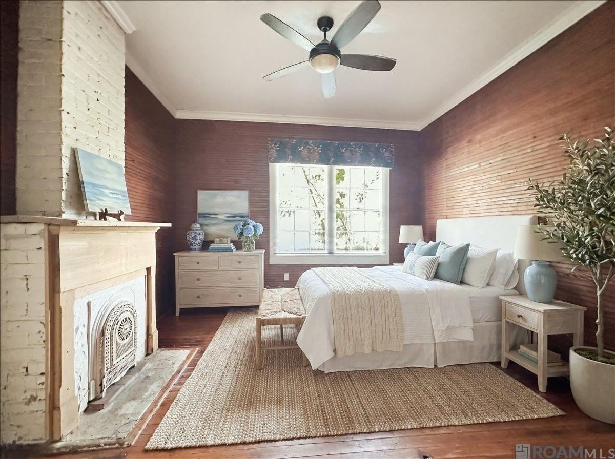 729 Royal St - Photo 4 of 12